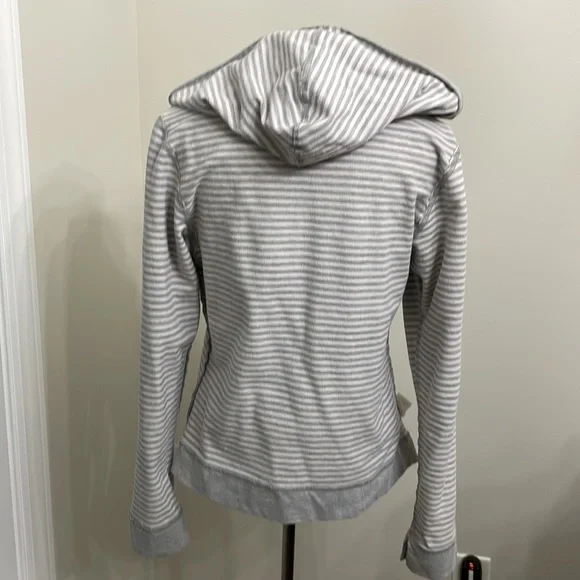 Spring jackets - Picture 3 of 3